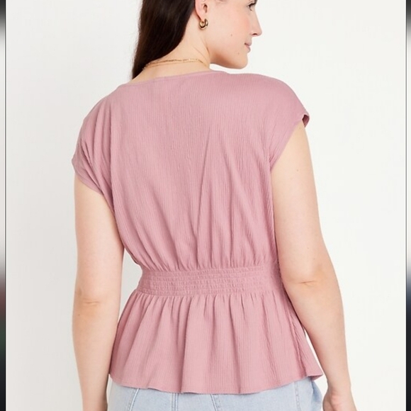 Old Navy Dusty Pink Blouse - Picture 2 of 9